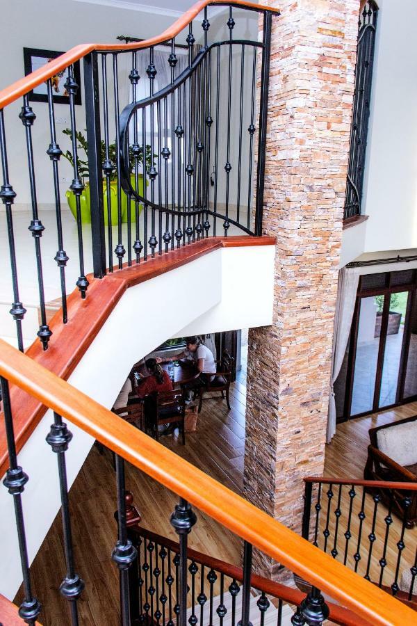 Akasu Bed And Breakfast 캄팔라 외부 사진
